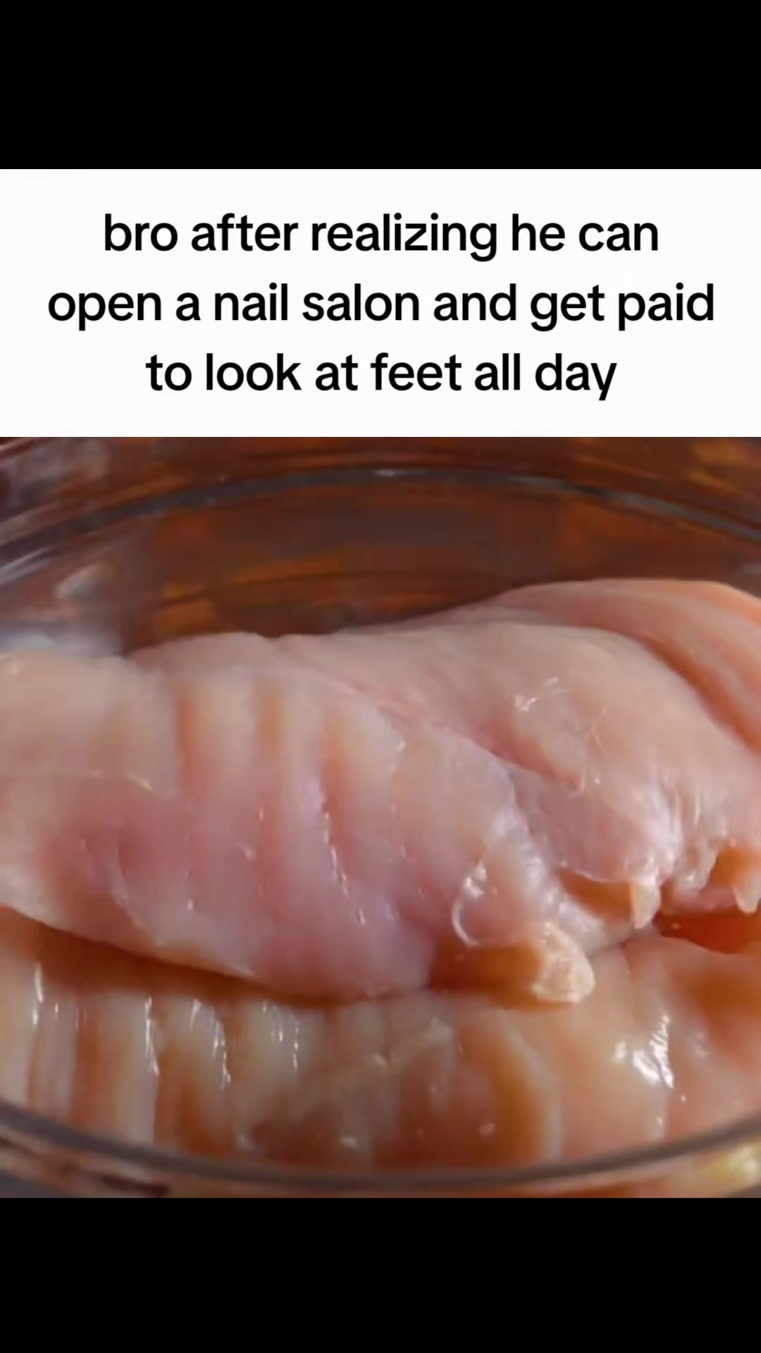 @•