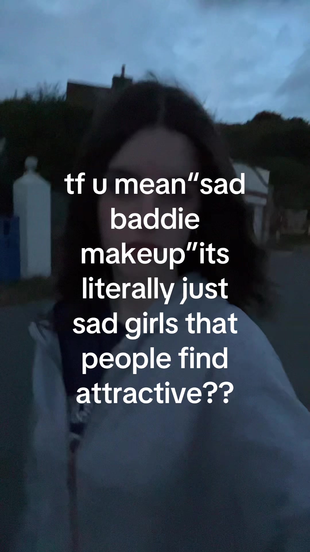 @￴