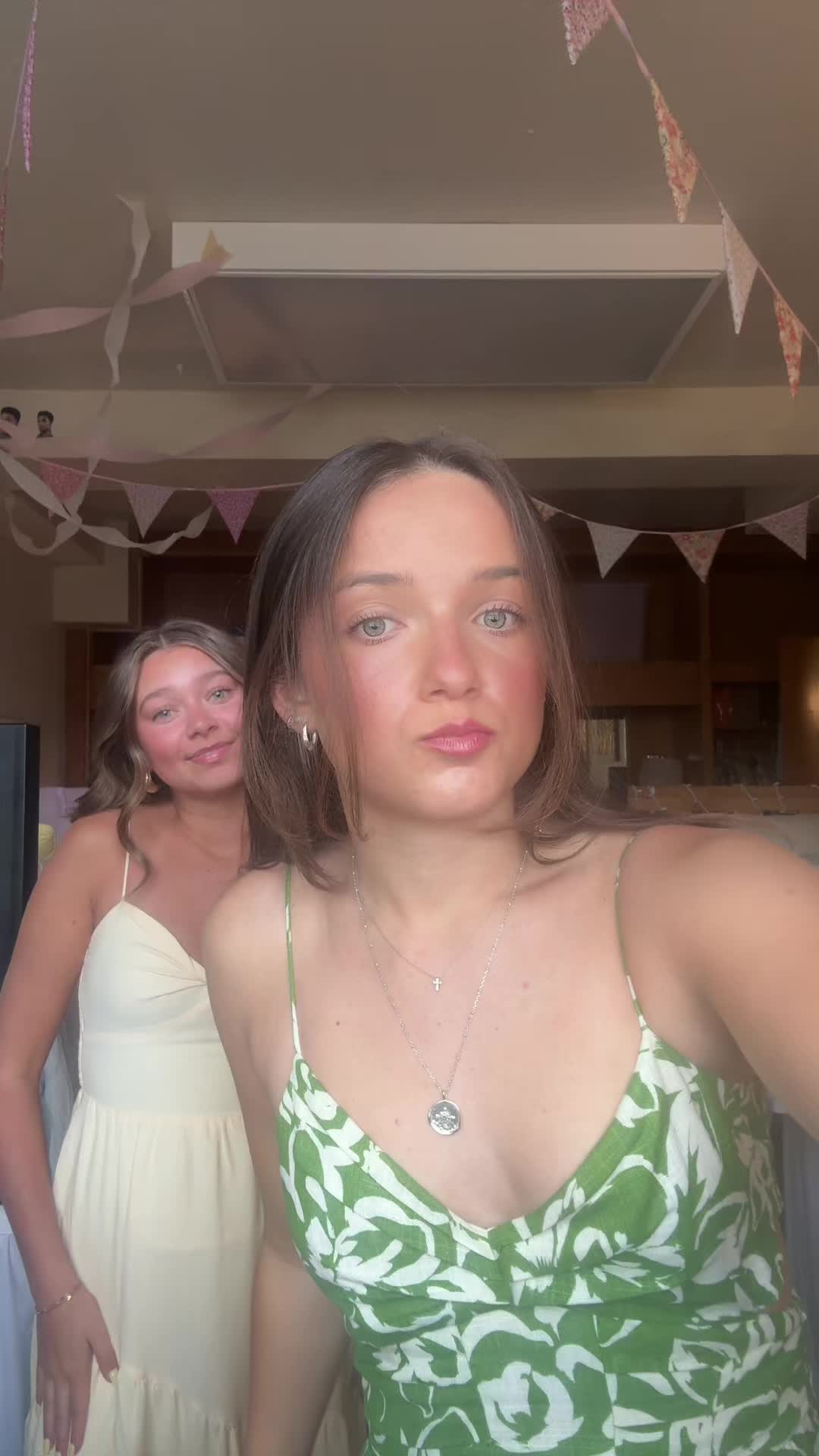 @Sophia