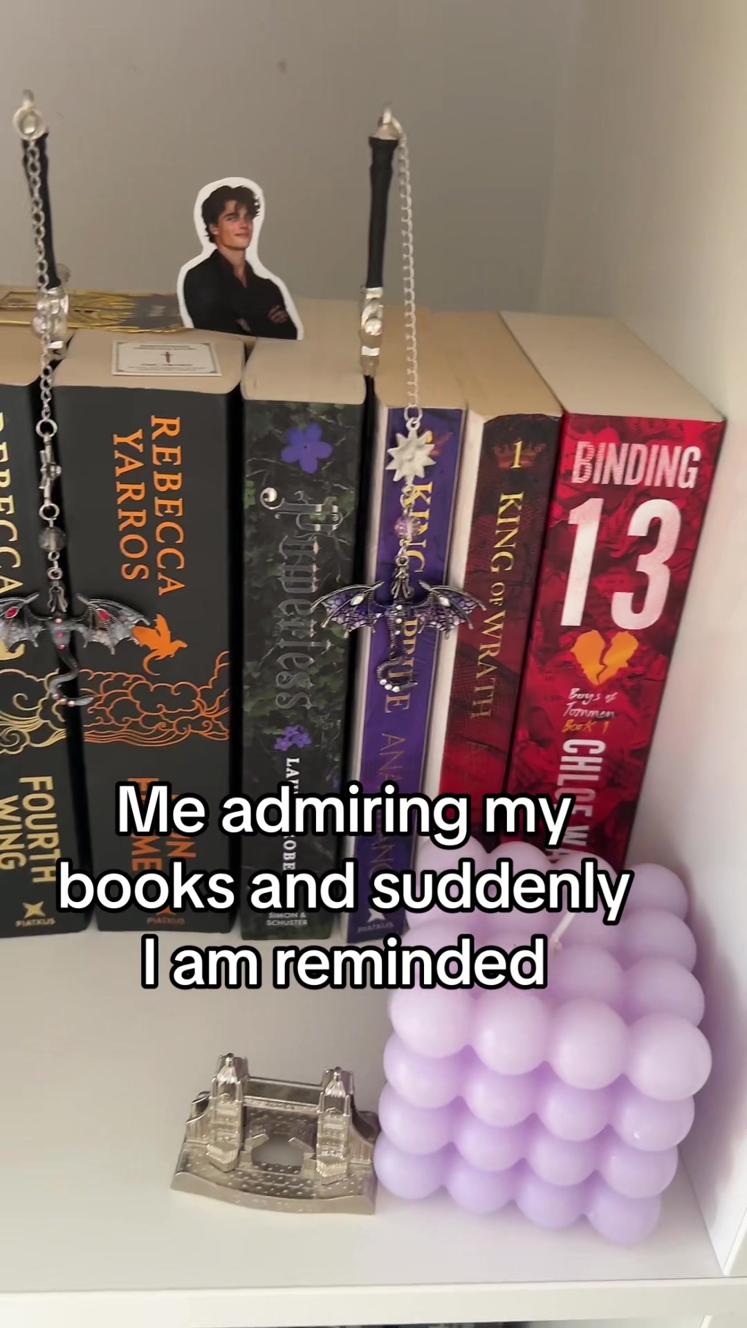 @Elisa💜📚