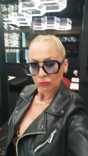 @SIMONA la regina 💋👑