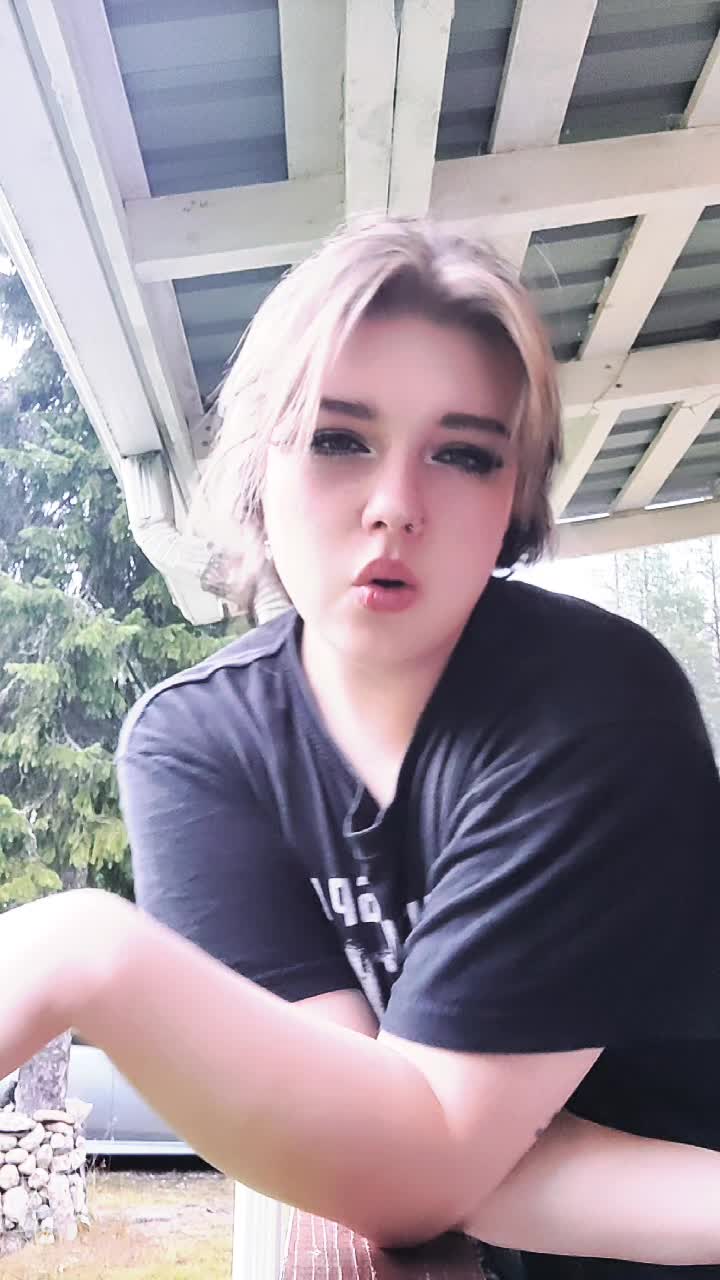 @Karina