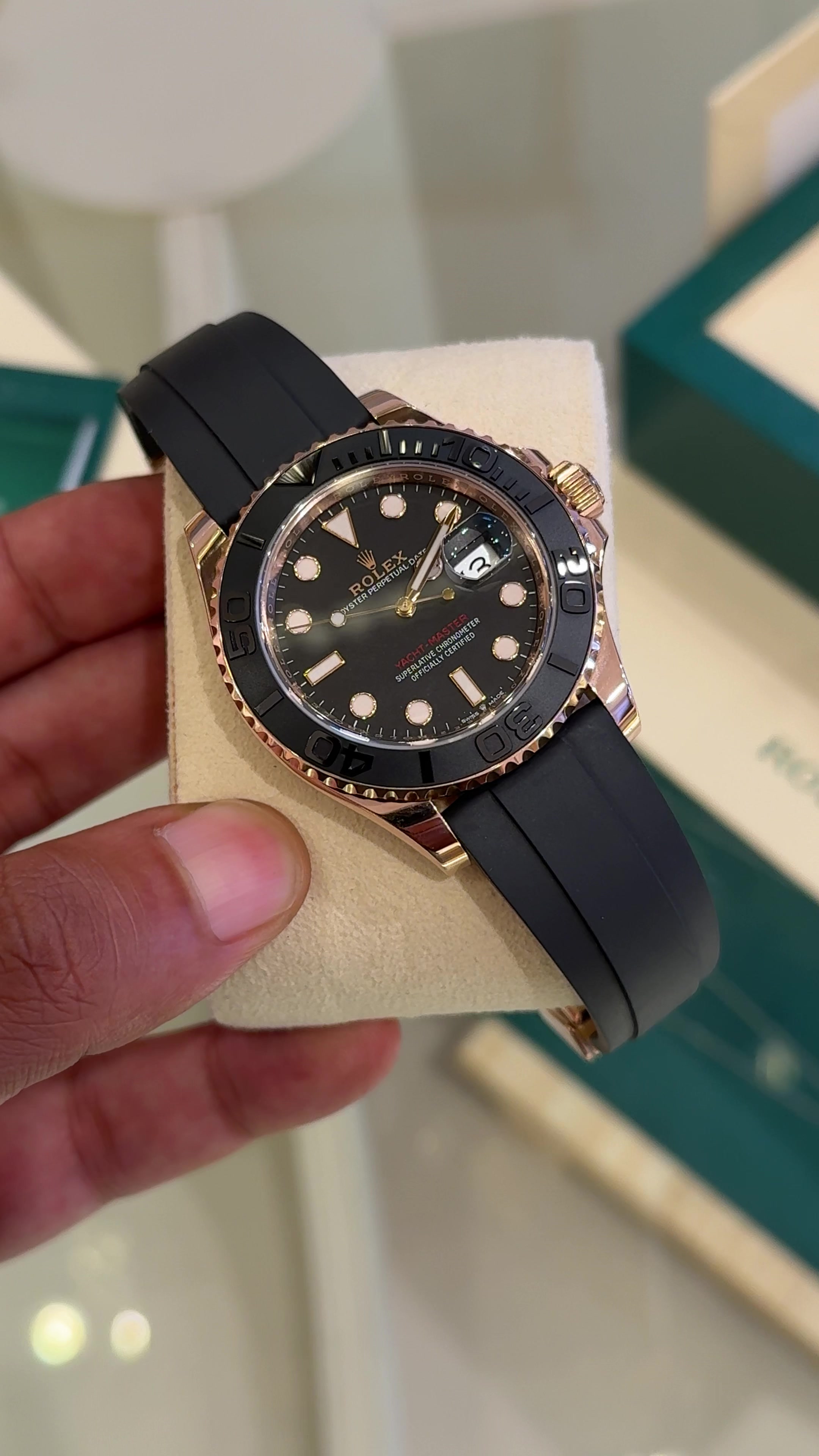 @Luxe Watches