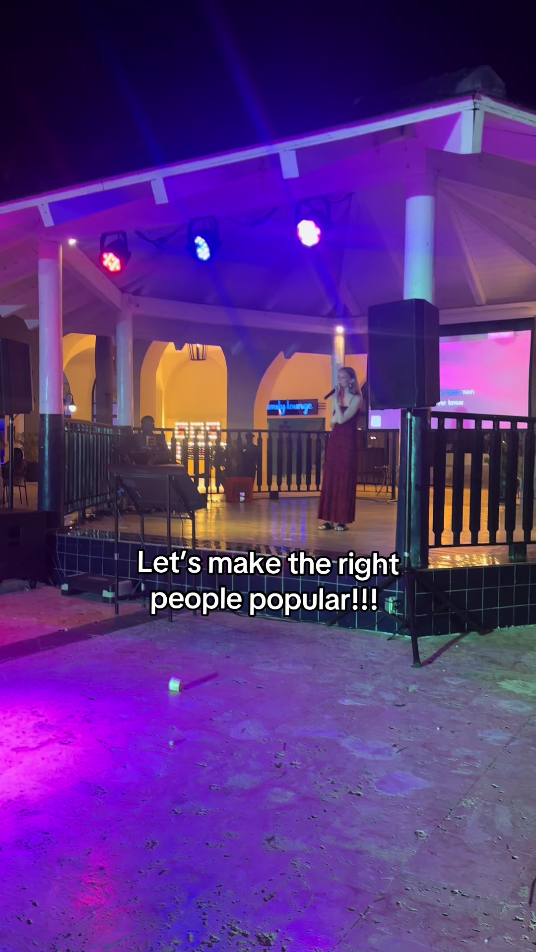 @KalliopiP