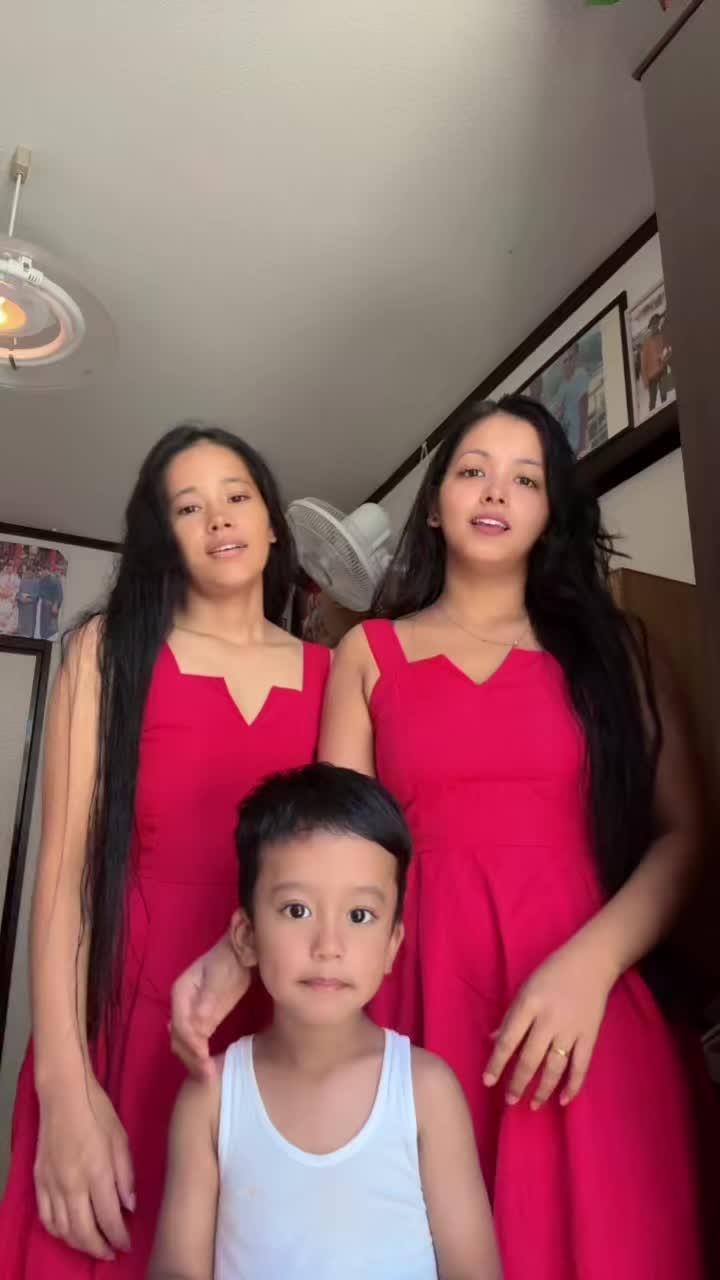 @AAsmita👩❤️💋👩
