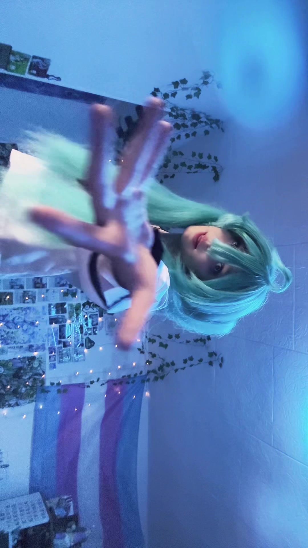 @Hatsunemikughg