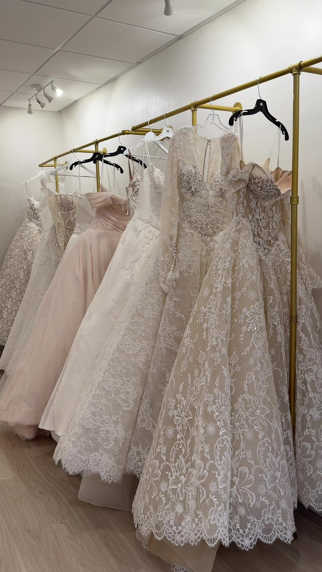 @Pavane Couture Bridal