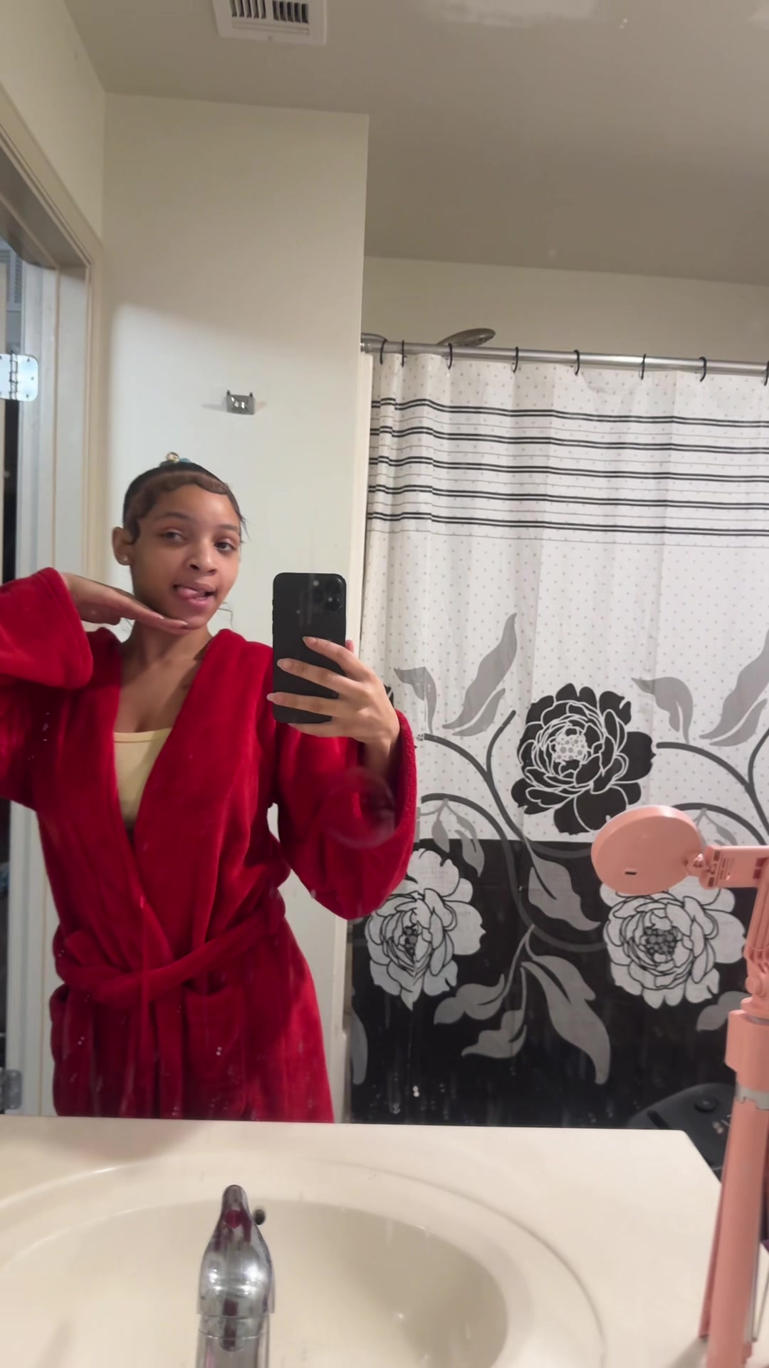 @jazsminee