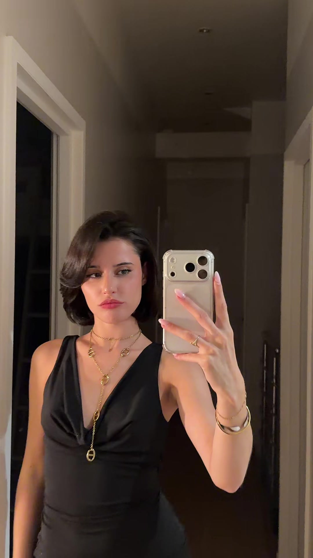 @𝐄𝐯𝐚𝐧𝐞𝐬𝐜𝐞𝐧𝐜𝐞