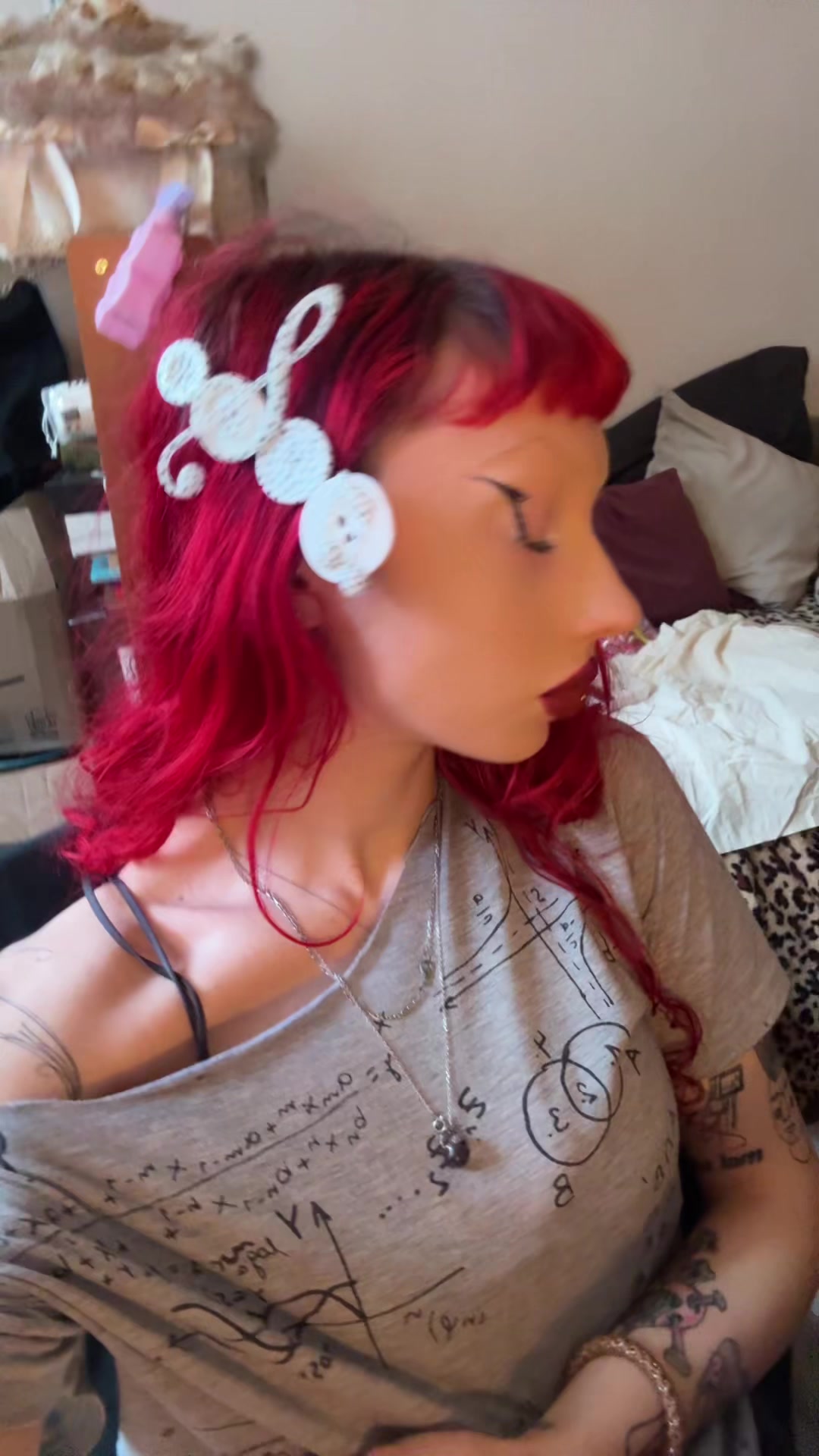 @lea_toute_rouge