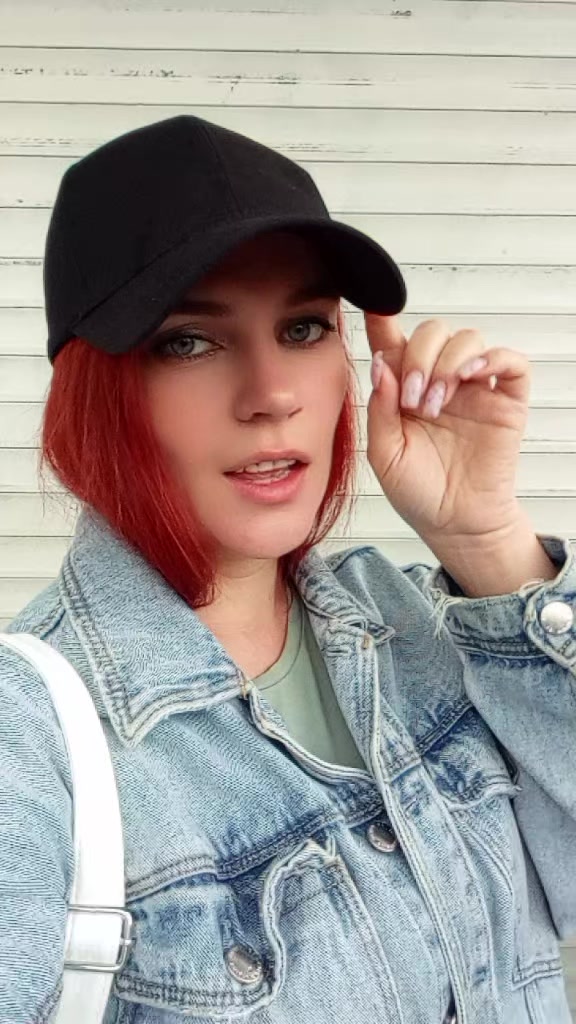 @Лика