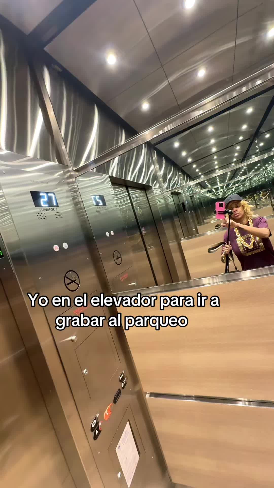 @Unica_mulatisima_versace