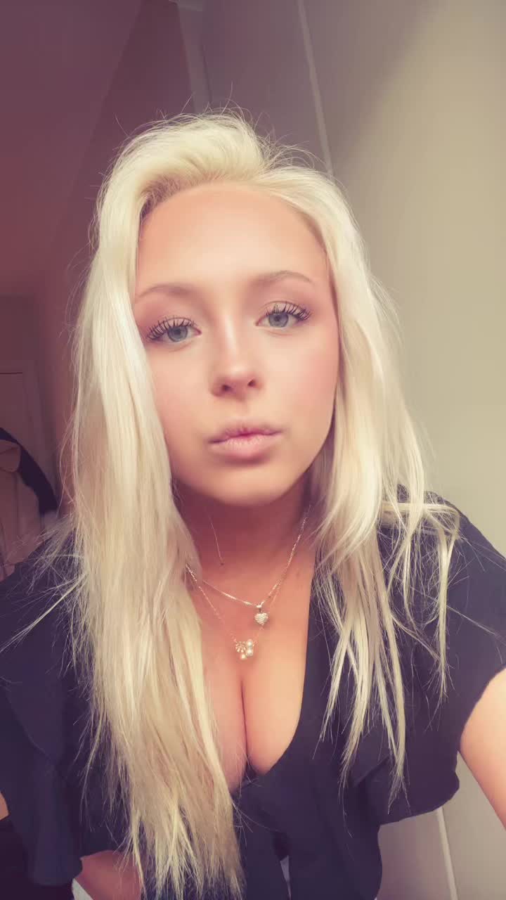 @Linn&eacute;a😹