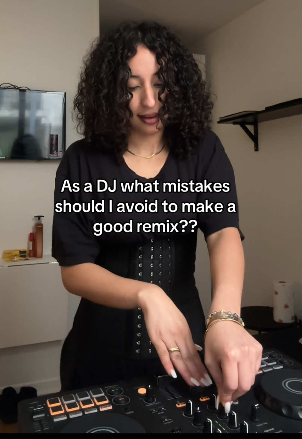 @whosmiima