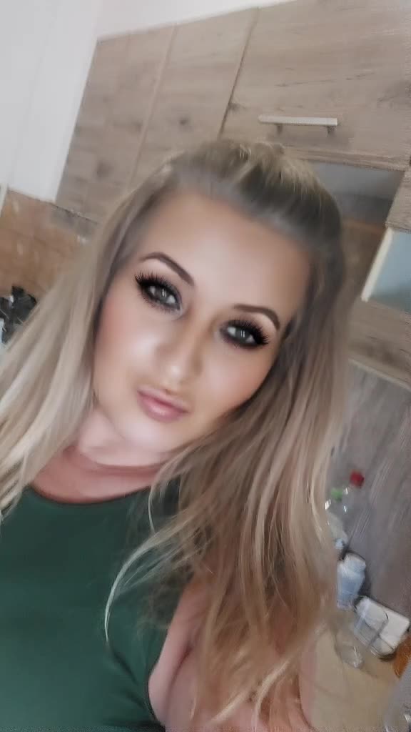 @Krisztina Kov&aacute;cs