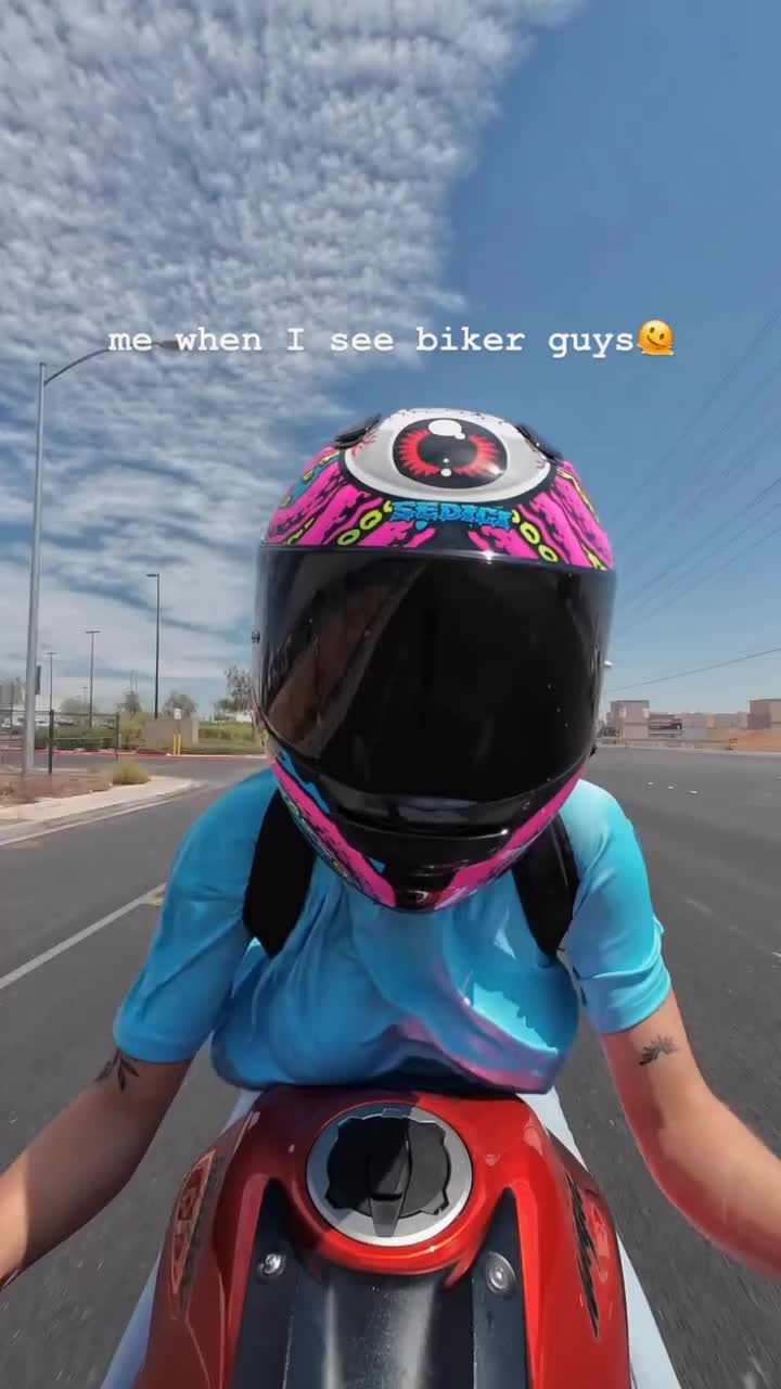 @Itskarlianne