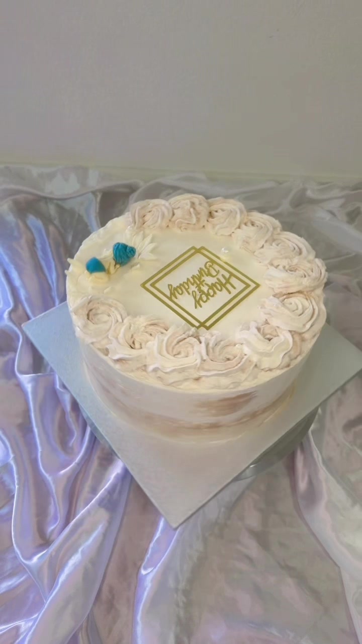 @naz.sweetcake