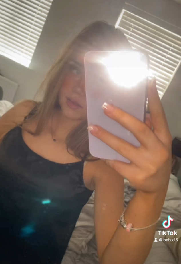 @isabellaalliston