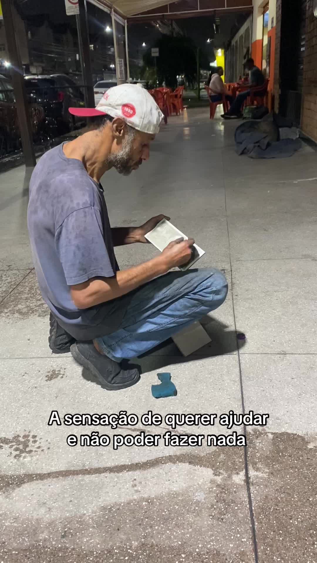 @Aninhacastr