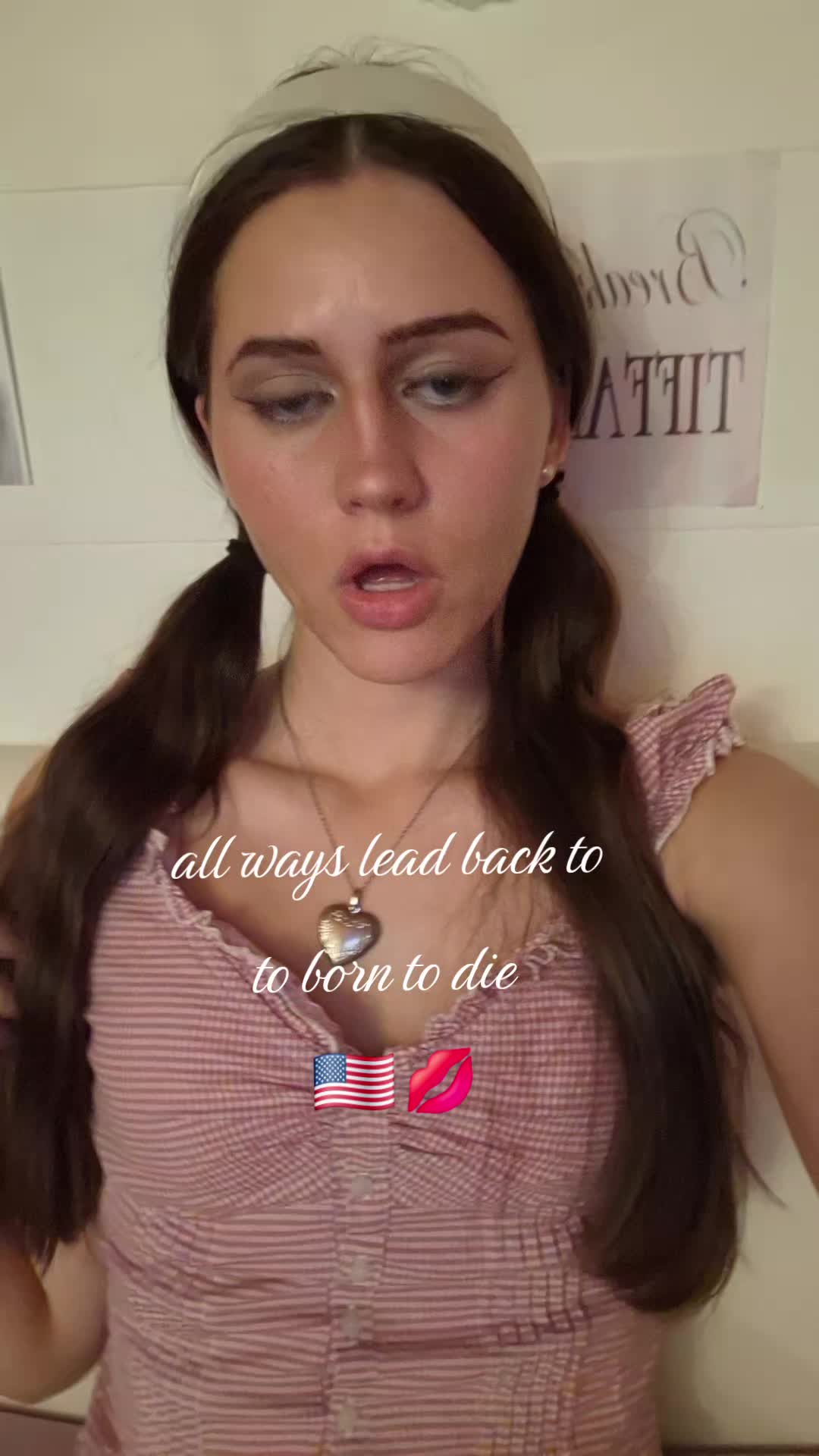 @Pinkish_pomegranate🩷🧁