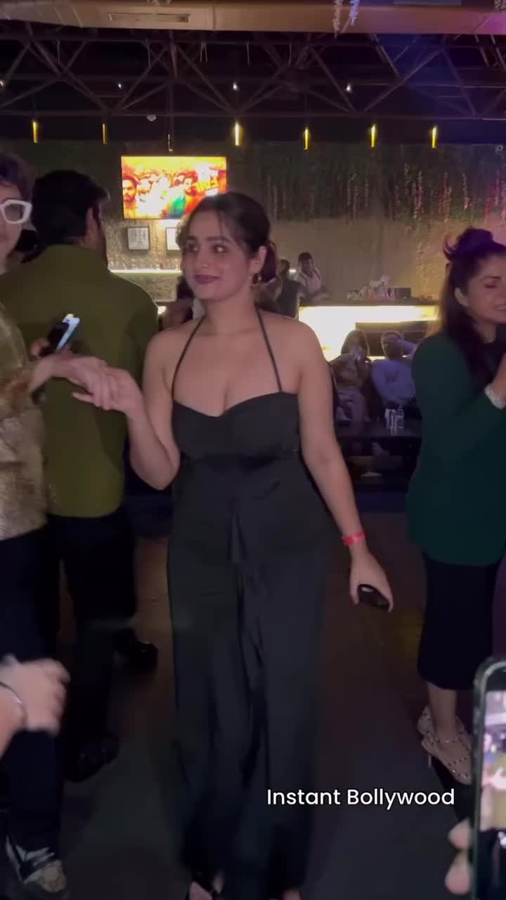 @boollywood girls video