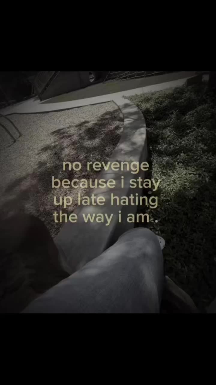 @⃟