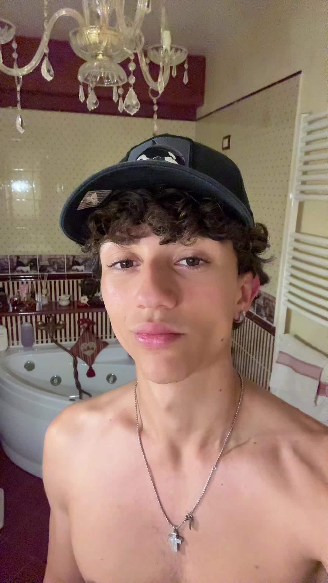 @e n r i c o🕷️