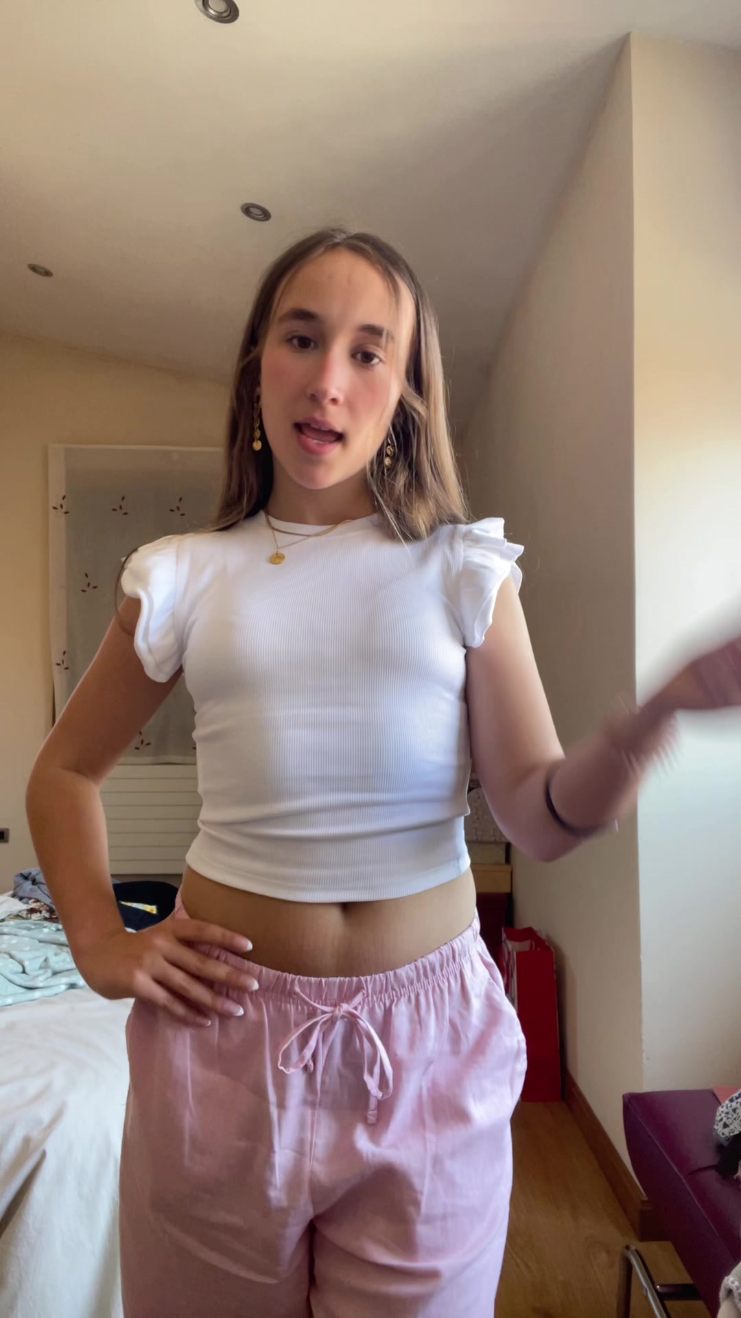 @aliciaamontenegroo