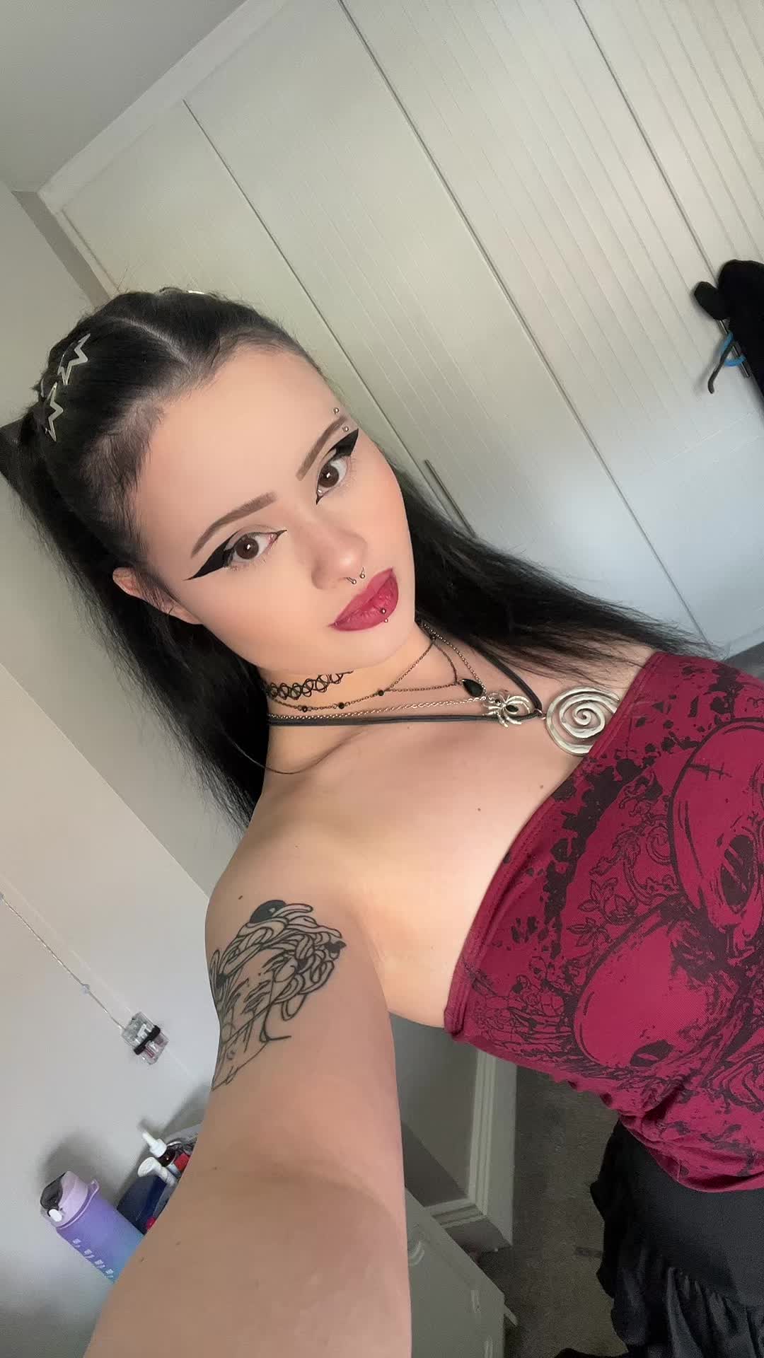 @Ella🌀🐞🪷🐍🎵