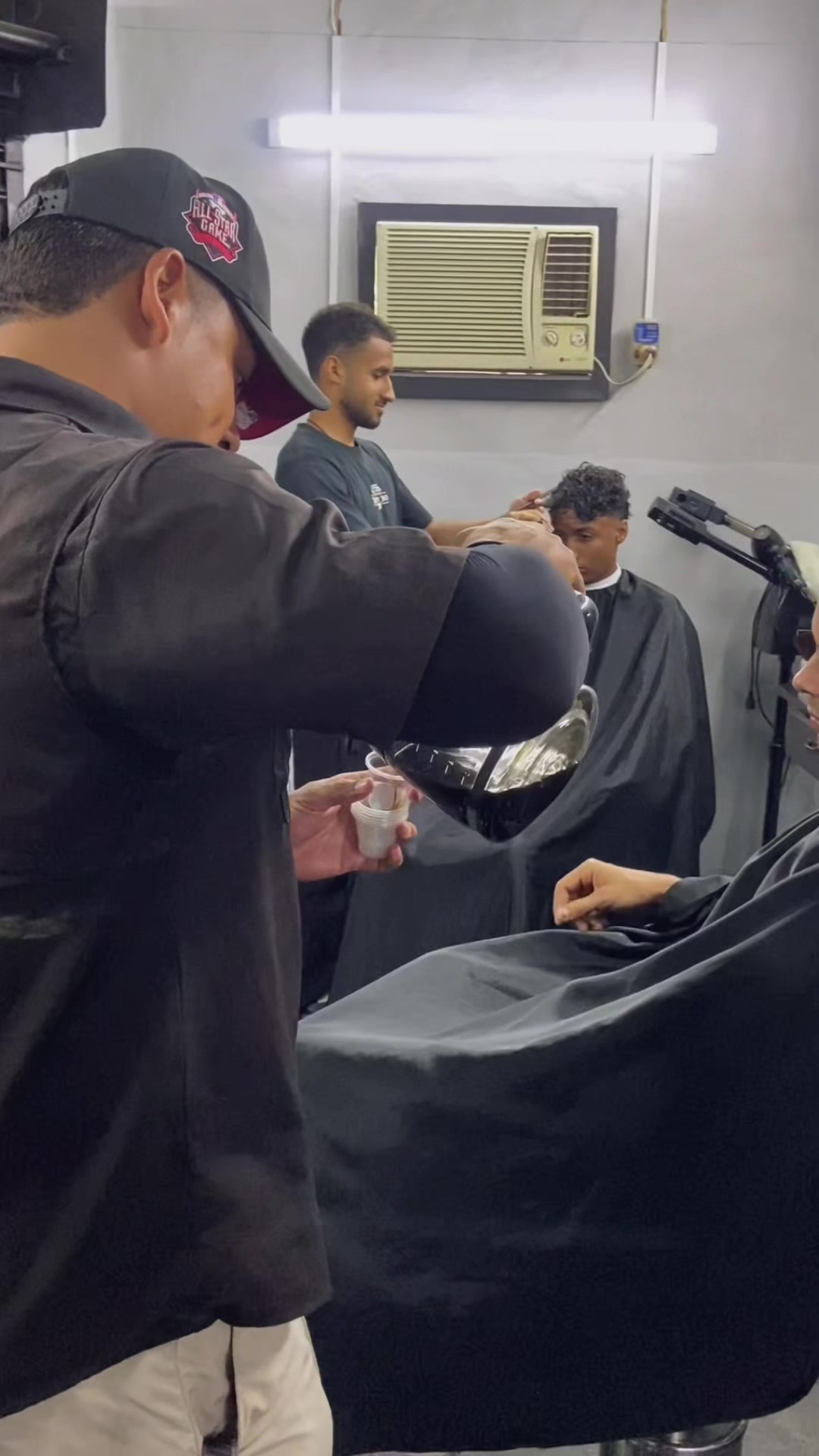 @Barber Mack