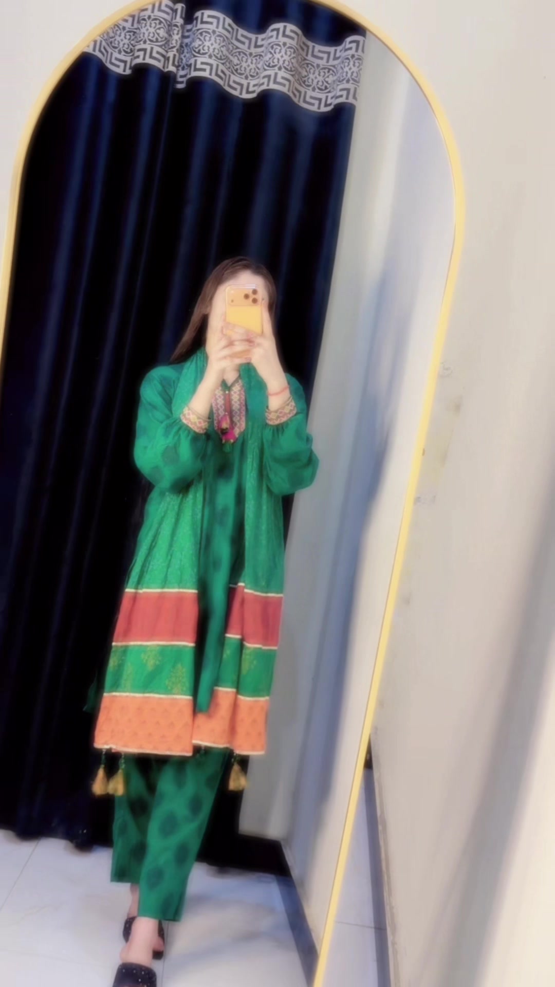 @🧚♀️آیت🧚♀️