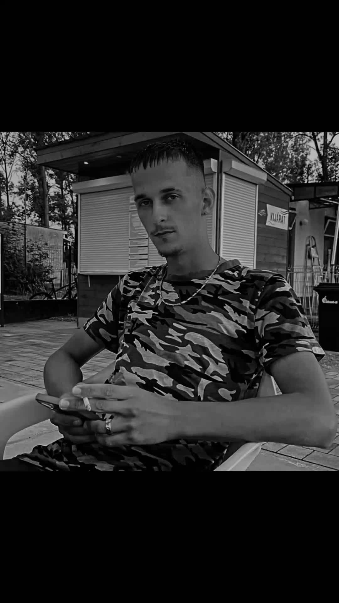 @László Szabó