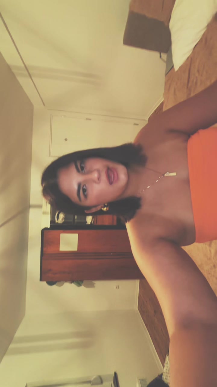 @anellanutella