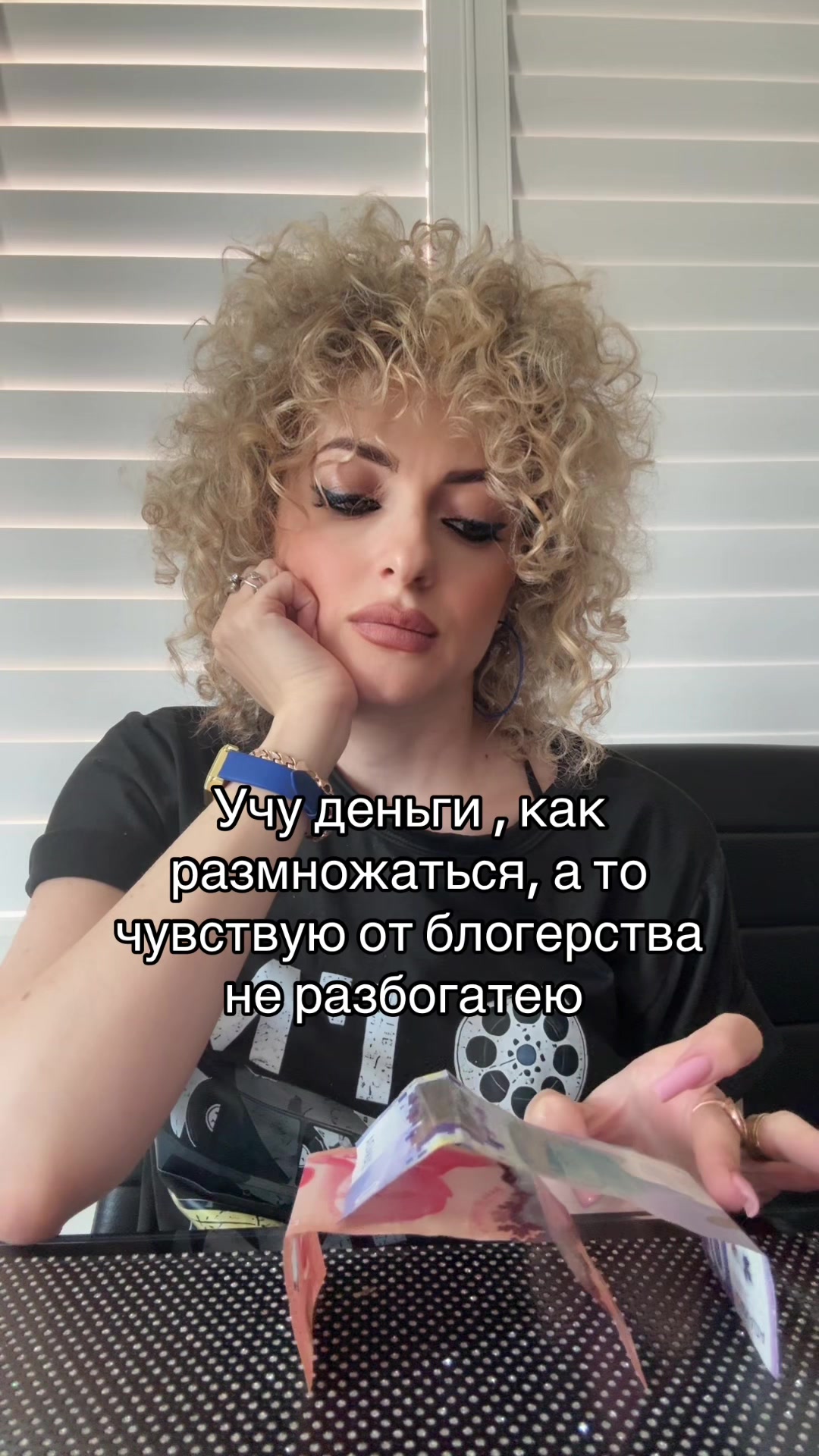 @_Sofia_