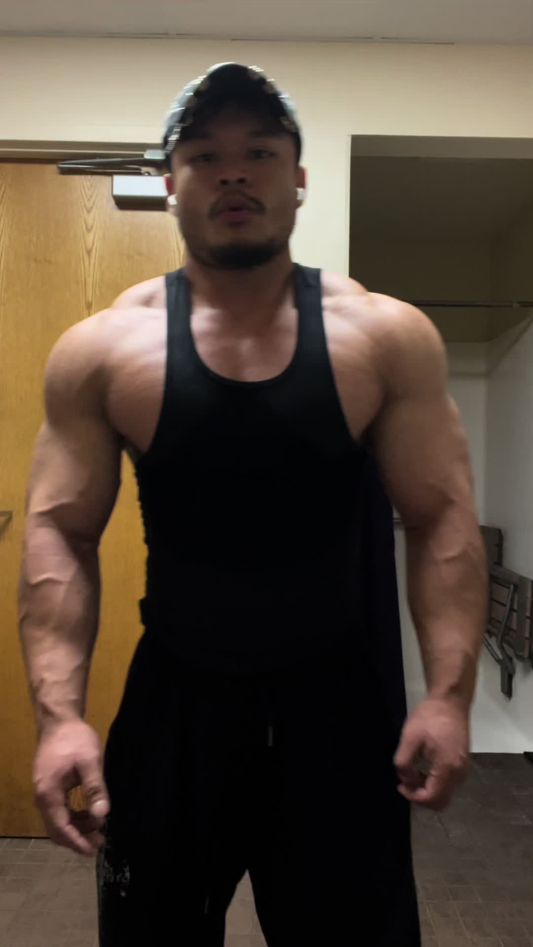 @Extralarge24
