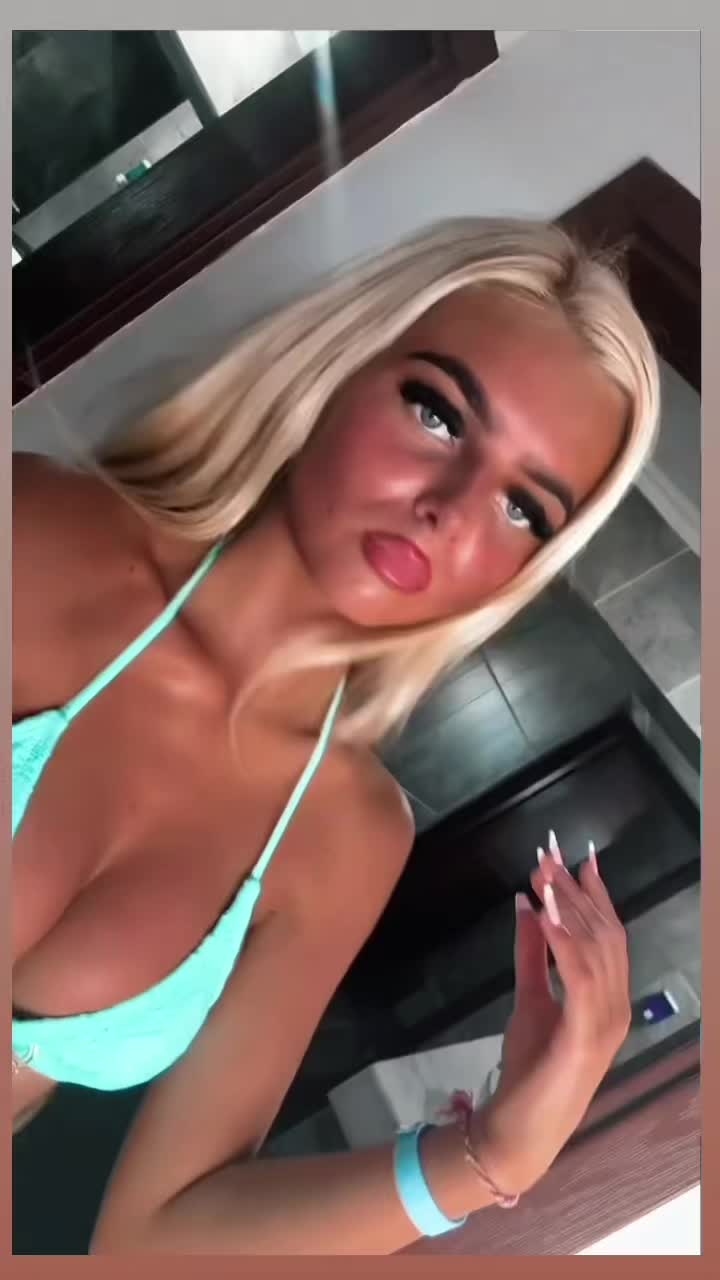 @𝓒𝓱𝓮𝓵𝓼𝓮𝓪 𝓒𝓸𝓷𝓻𝓸𝔂💕