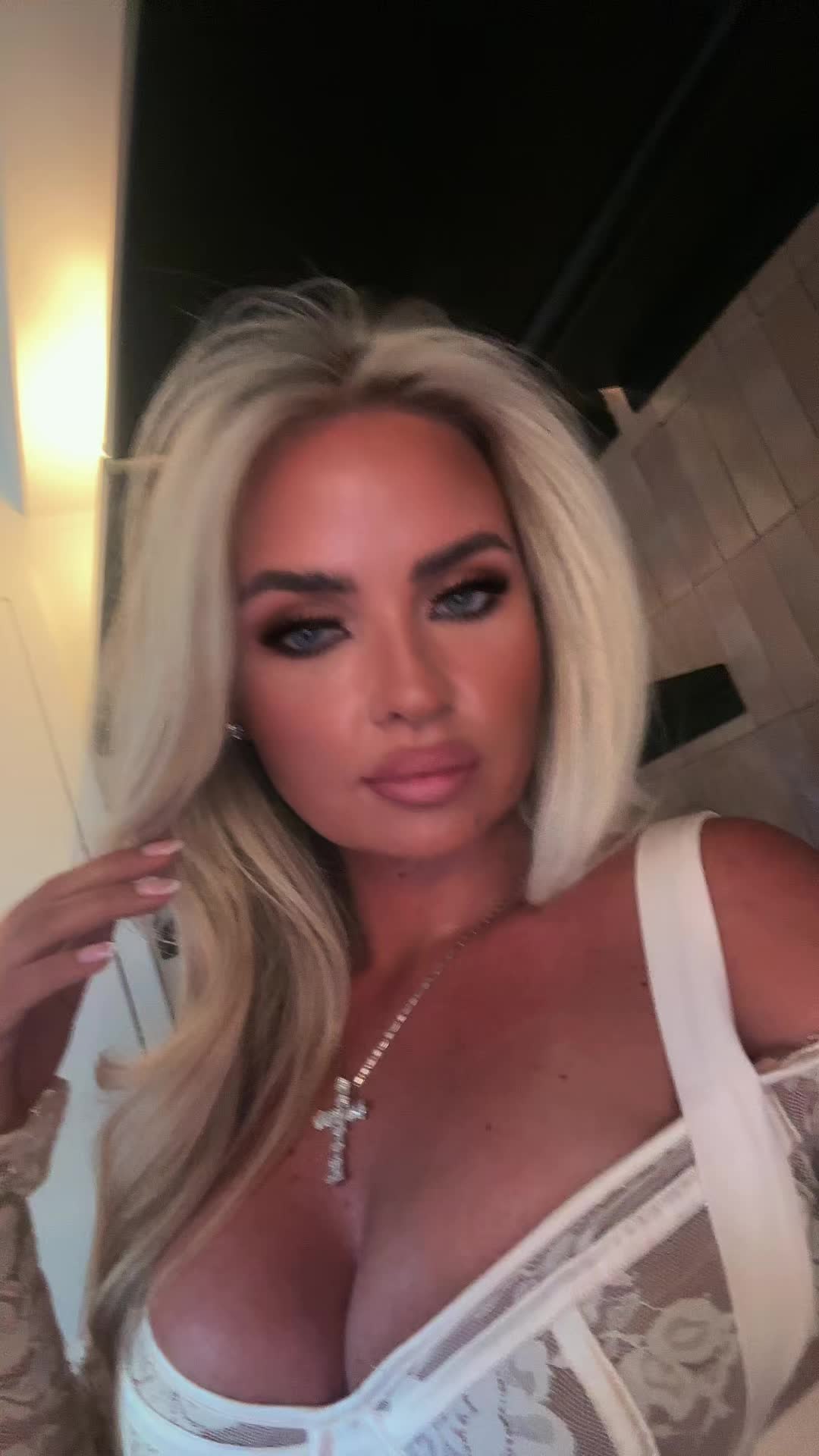 @kathleenconnors__