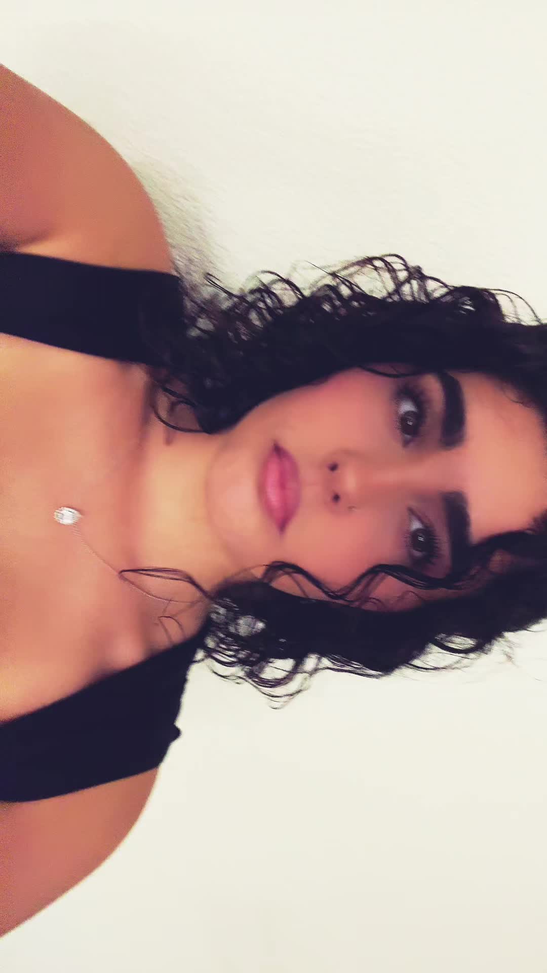 @🫐