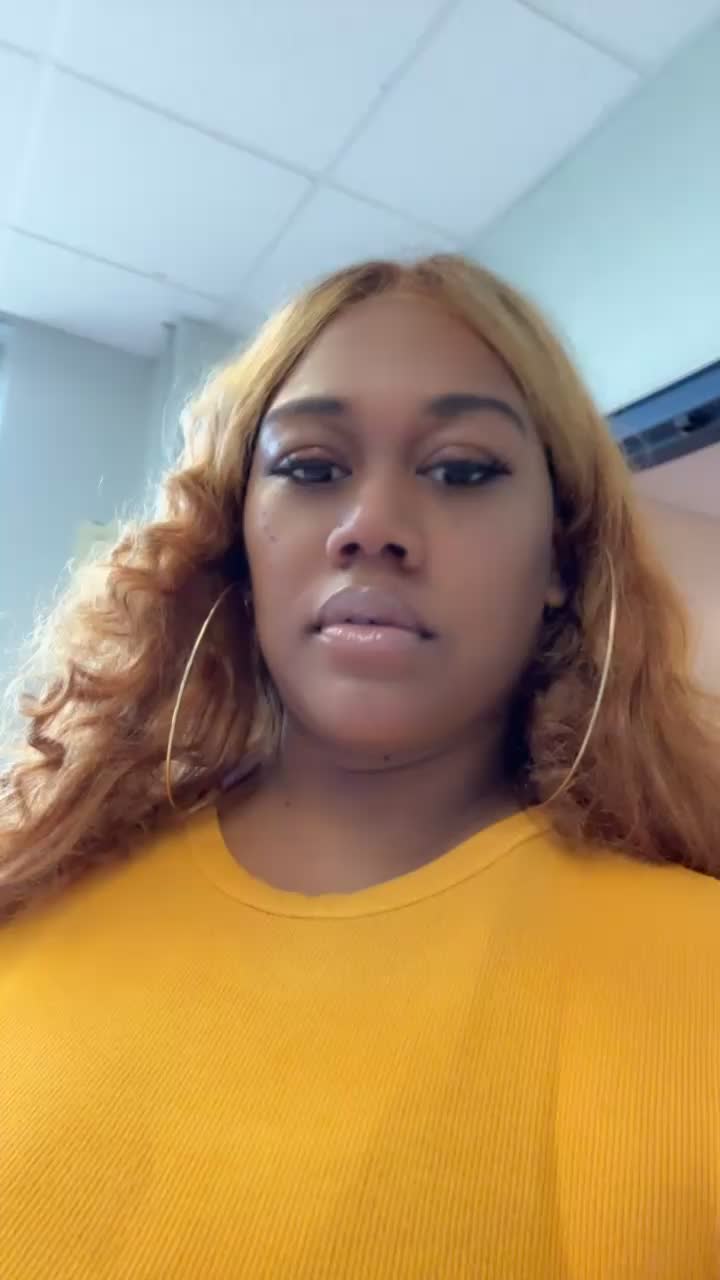@The_Real_Lo