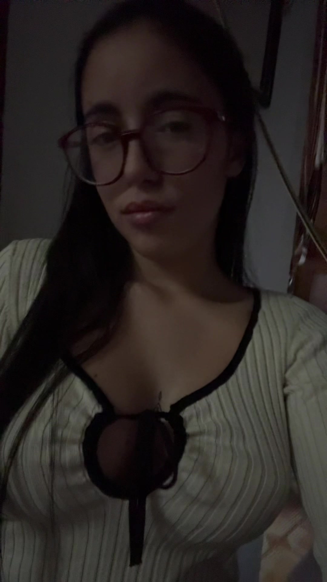 @laurita02275