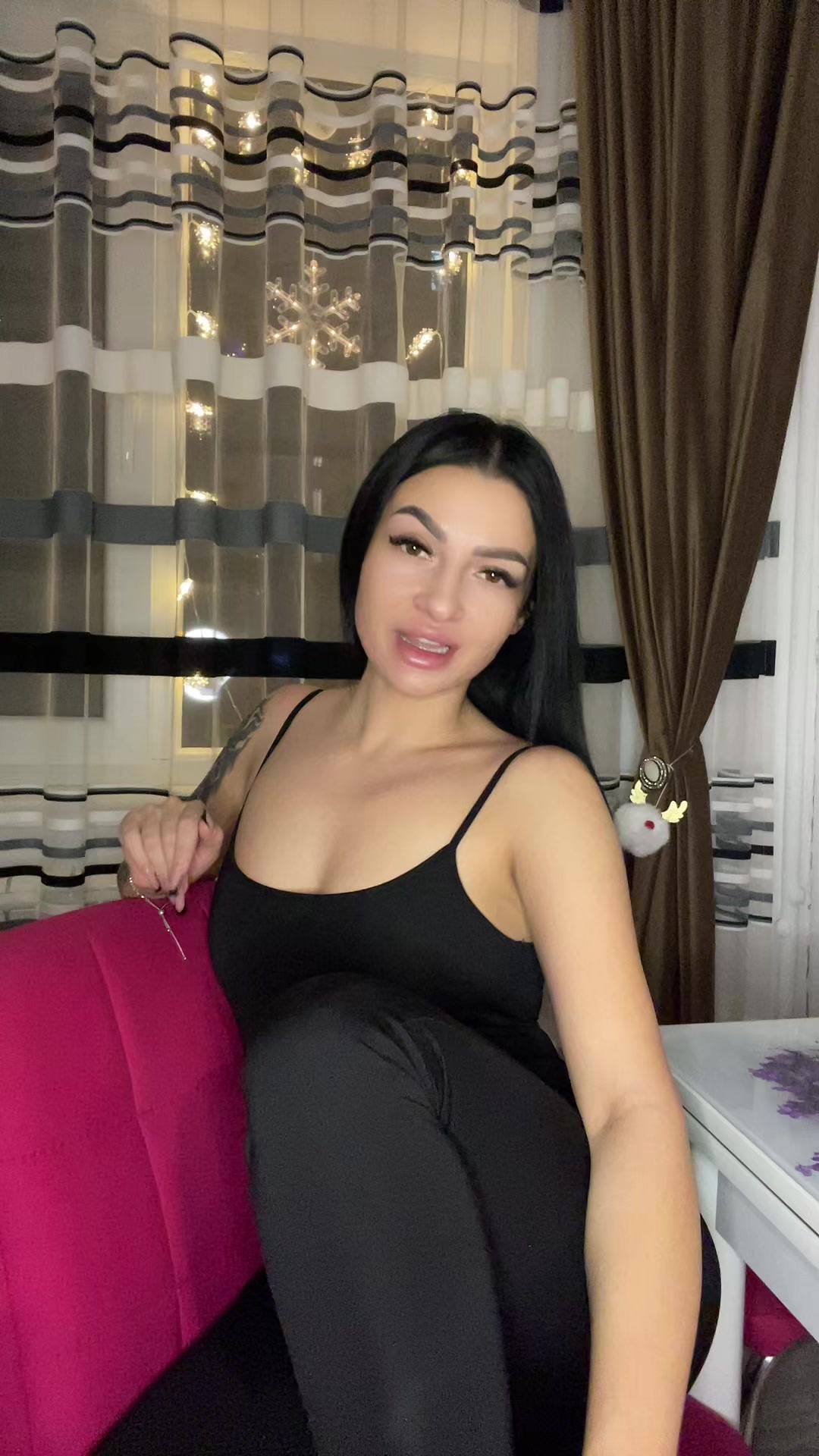 @𝒜𝓁𝒾🧸