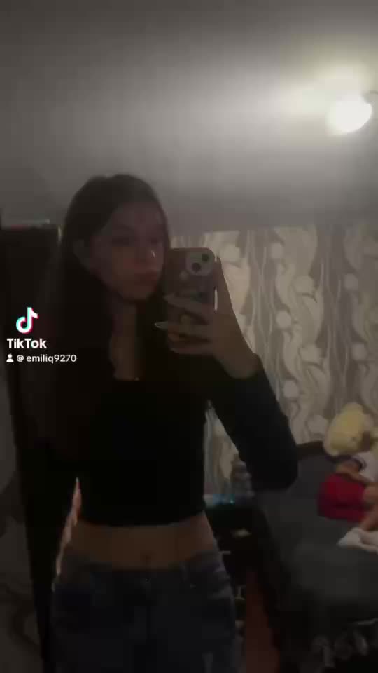 @Poli