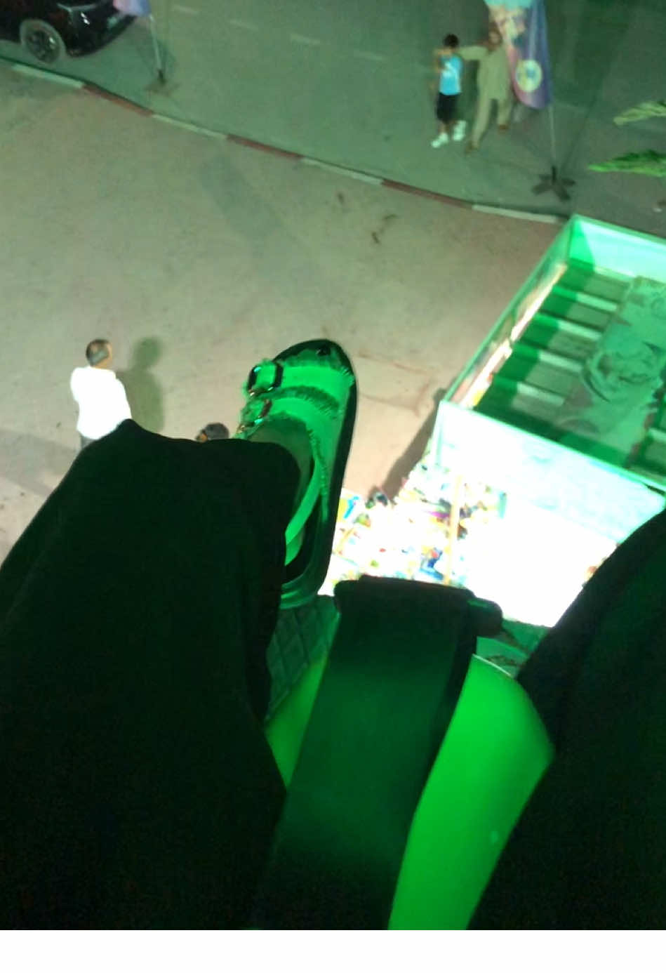 @🖤