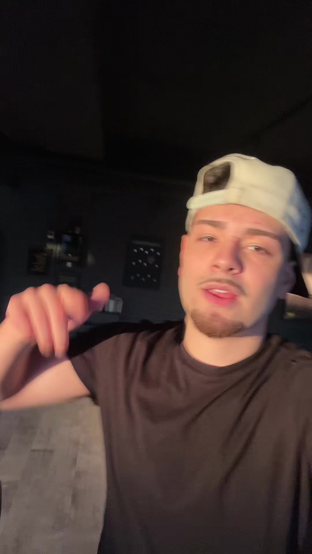 @Markus🇭🇳