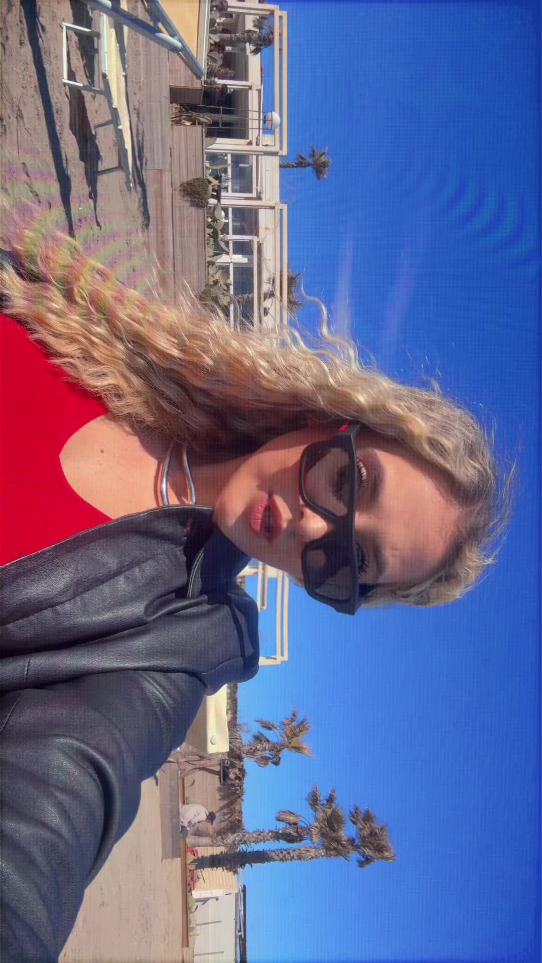@Chlo&eacute;🍒