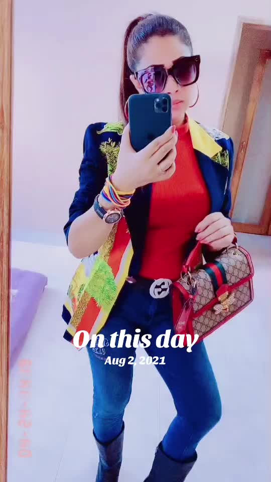 @Afroza Roja