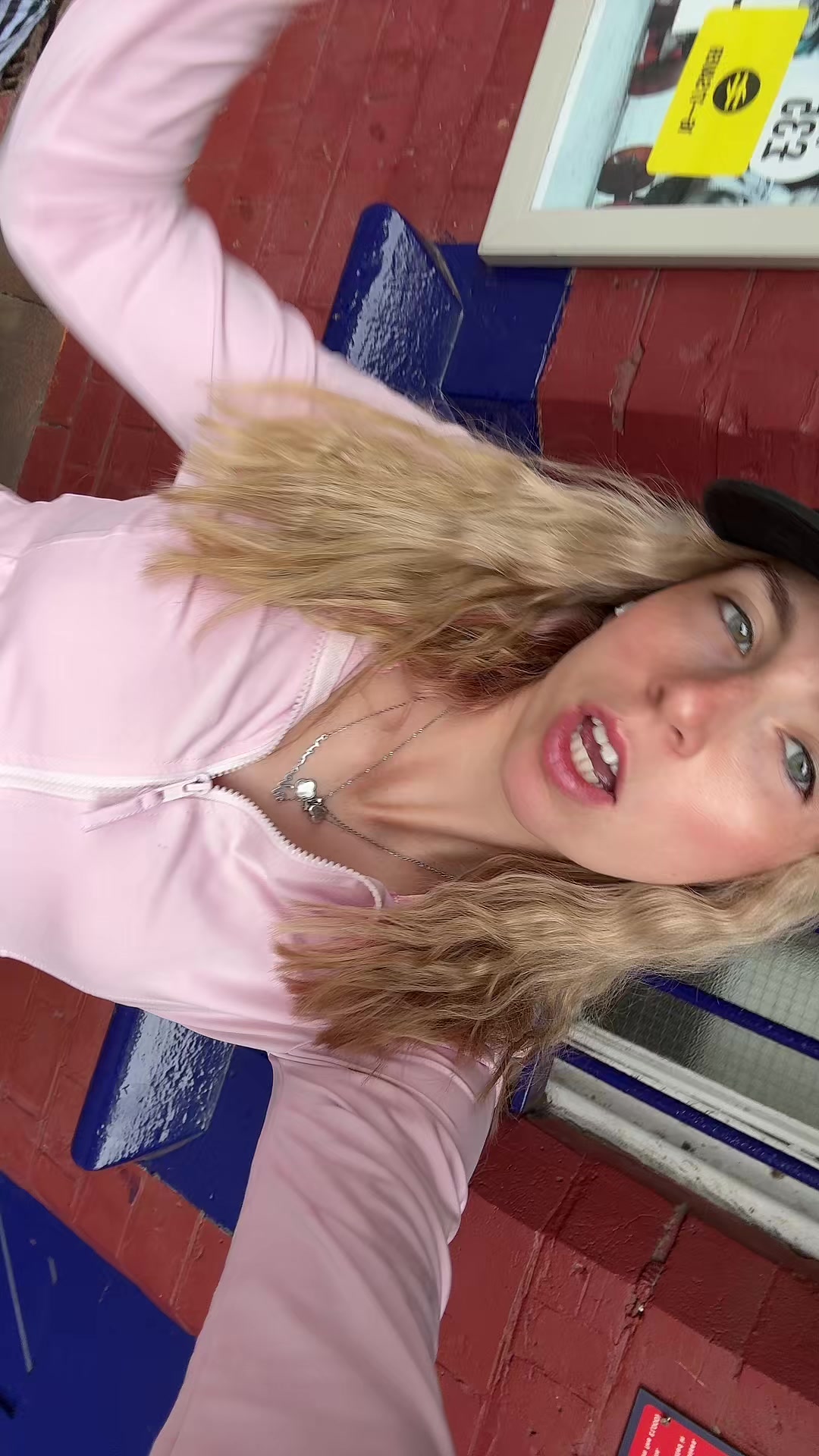 @elz
