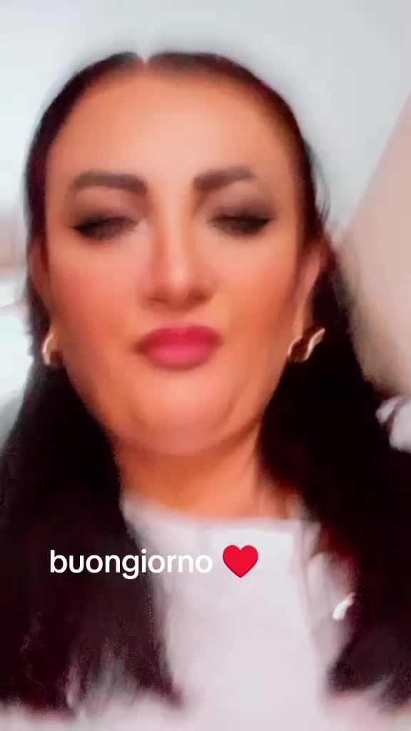 @chiara ❤️👈