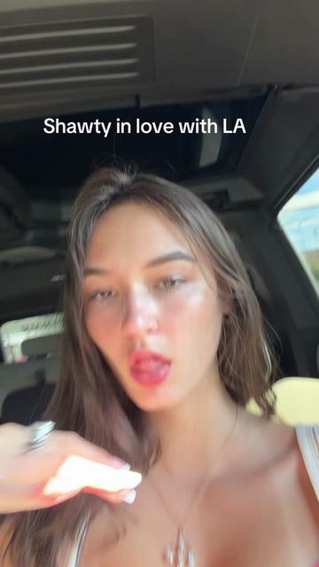 @Mia