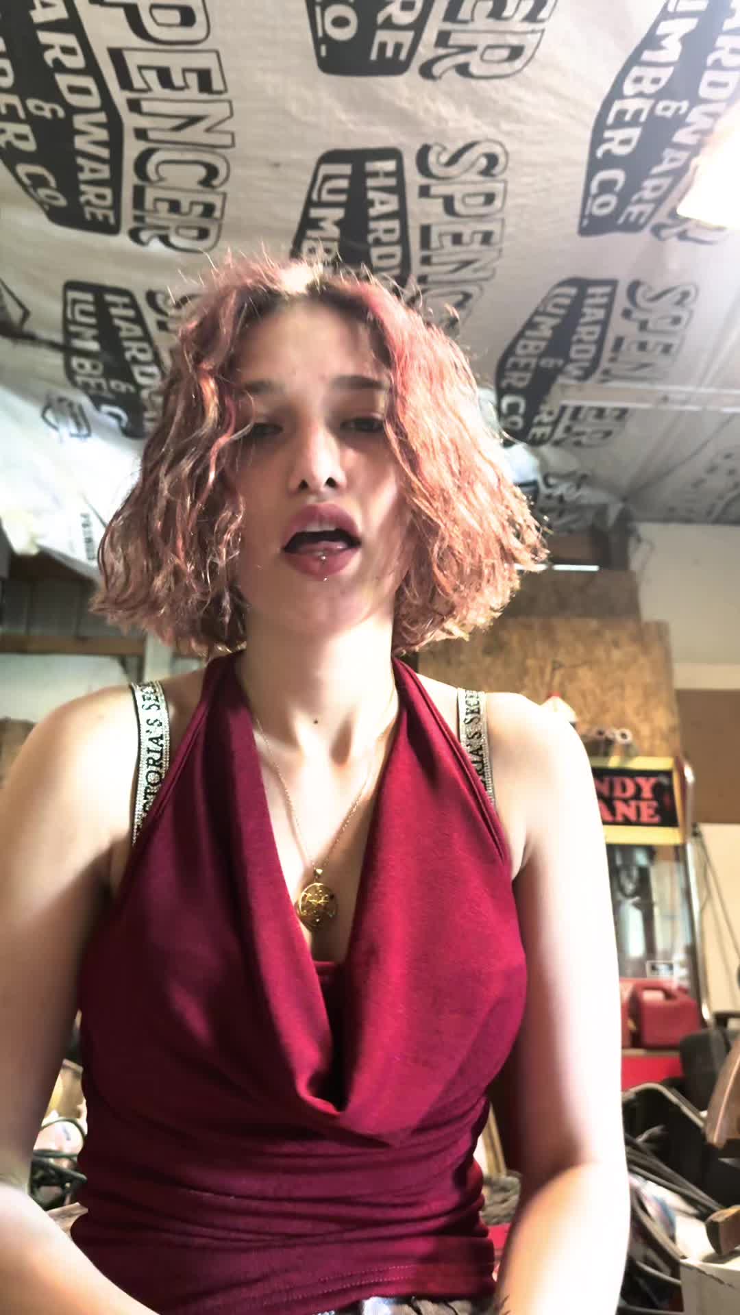 @hippie_bich